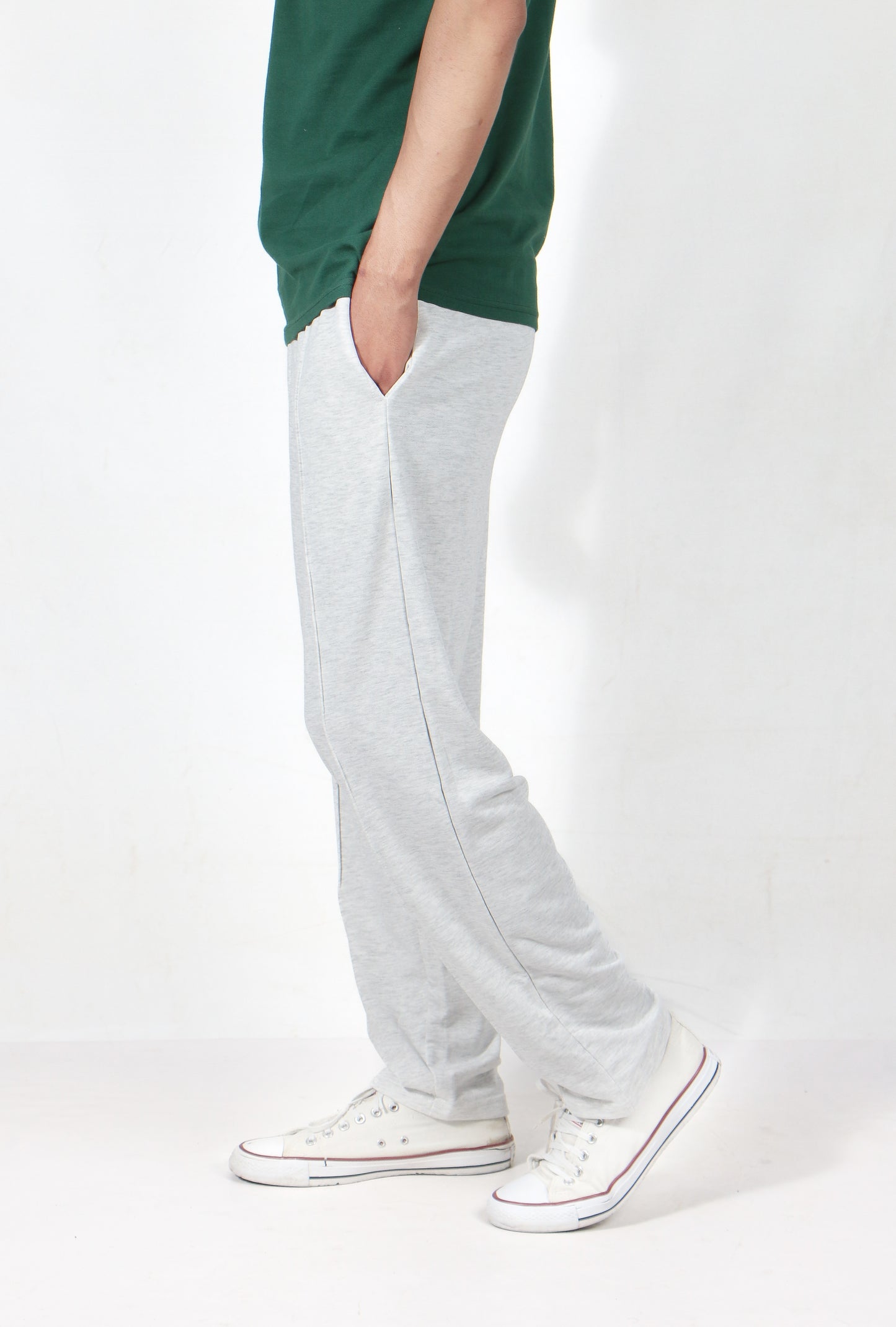 Pleated Trouser in Ice Grey