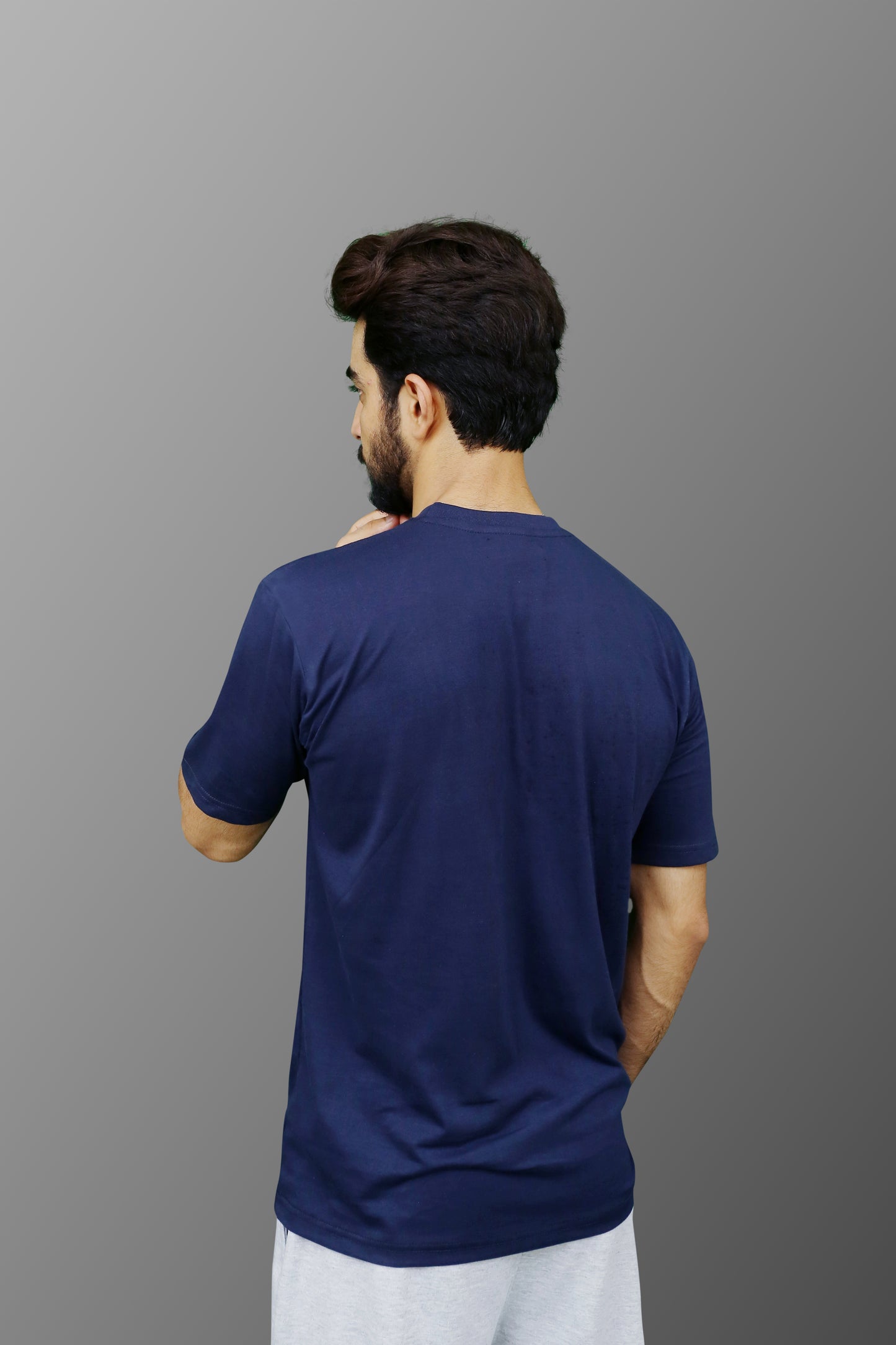 Regular T-Shirt in Navy Blue - ZAZAAR