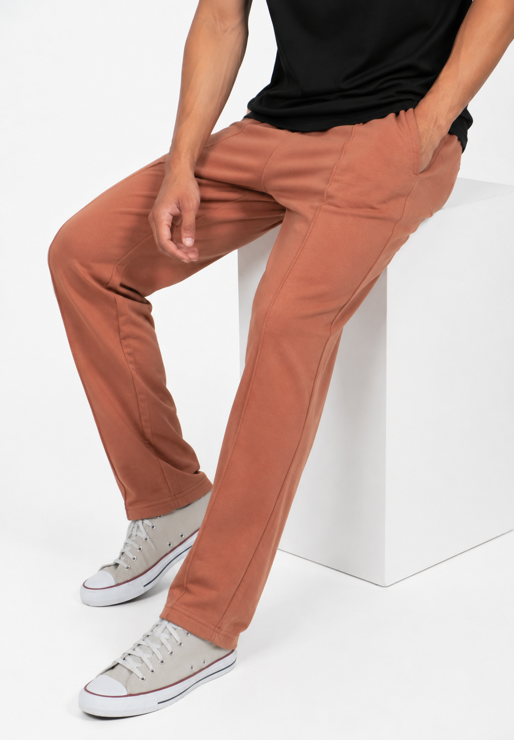 Pleated Trouser in Mocha Mousse