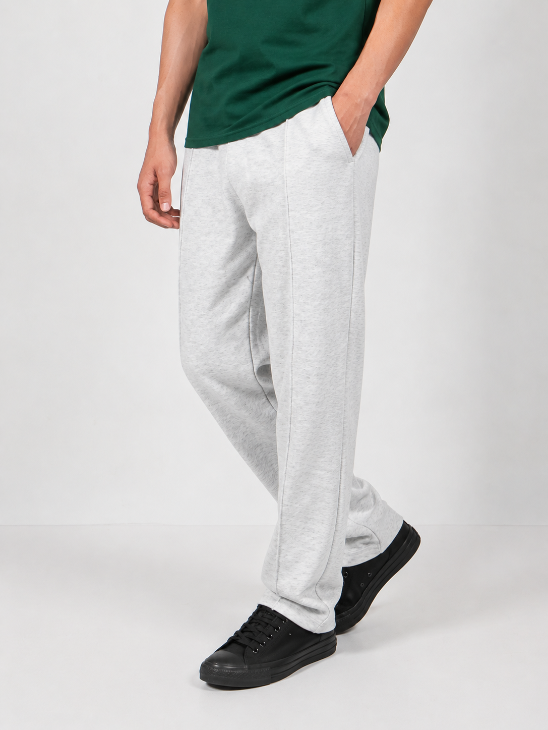 Pleated Trouser in Ice Grey