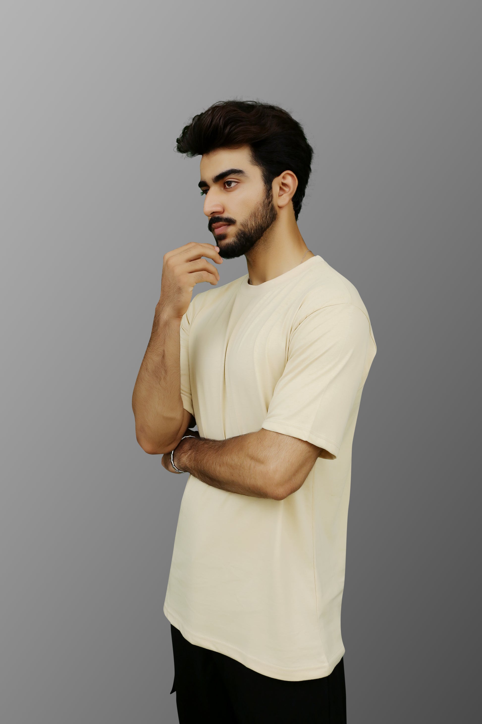 Regular T-Shirt in Beige - ZAZAAR