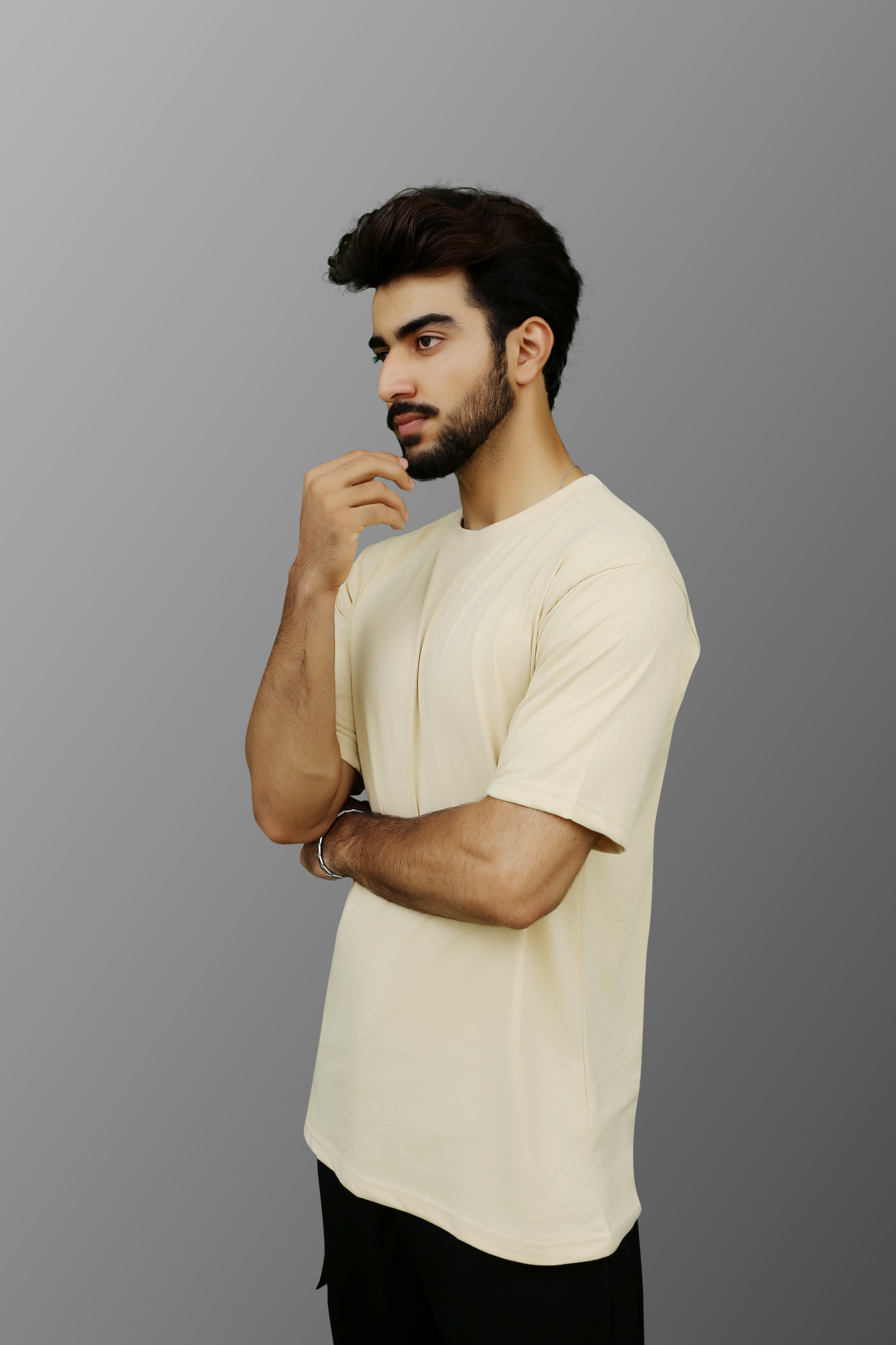 Regular T-Shirt in Beige - ZAZAAR