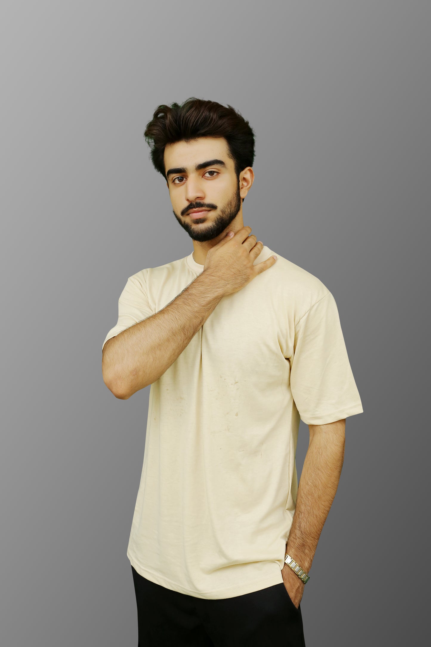 Regular T-Shirt in Beige - ZAZAAR