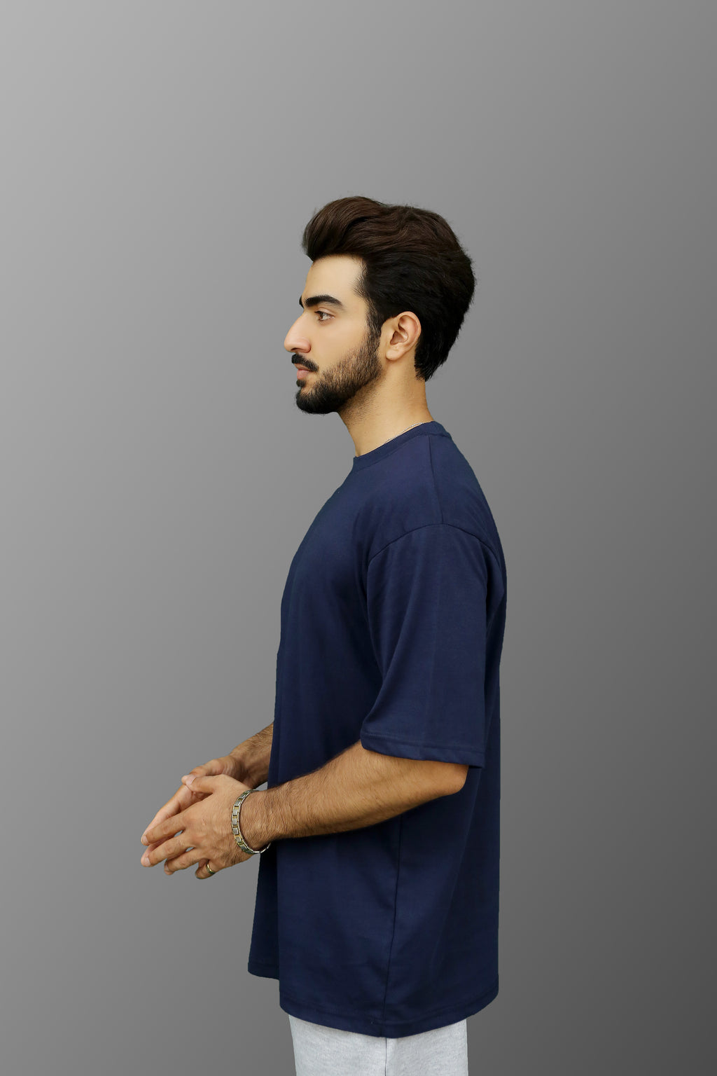 Oversized T-Shirt in Navy - ZAZAAR