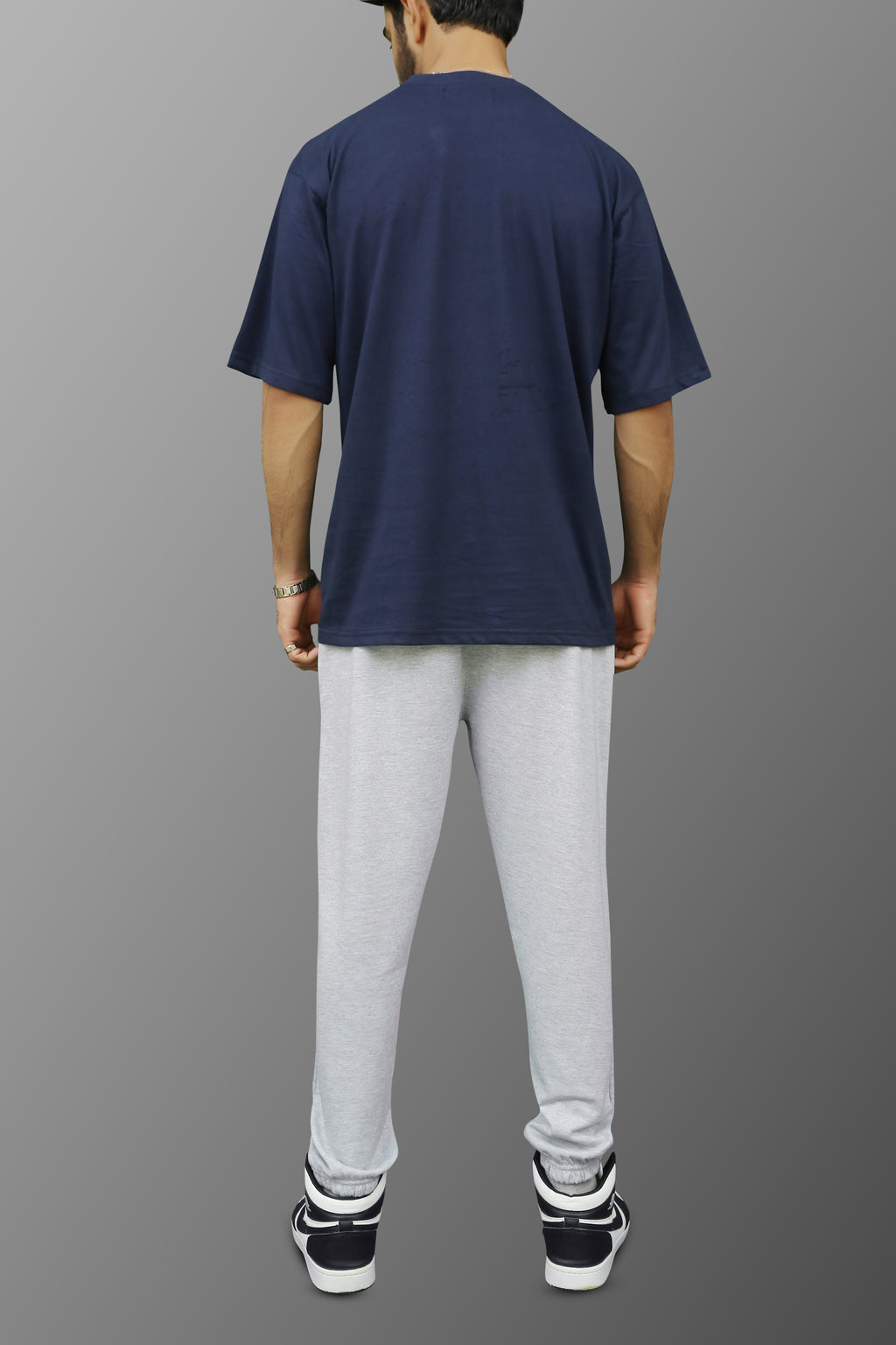 Oversized T-Shirt in Navy - ZAZAAR