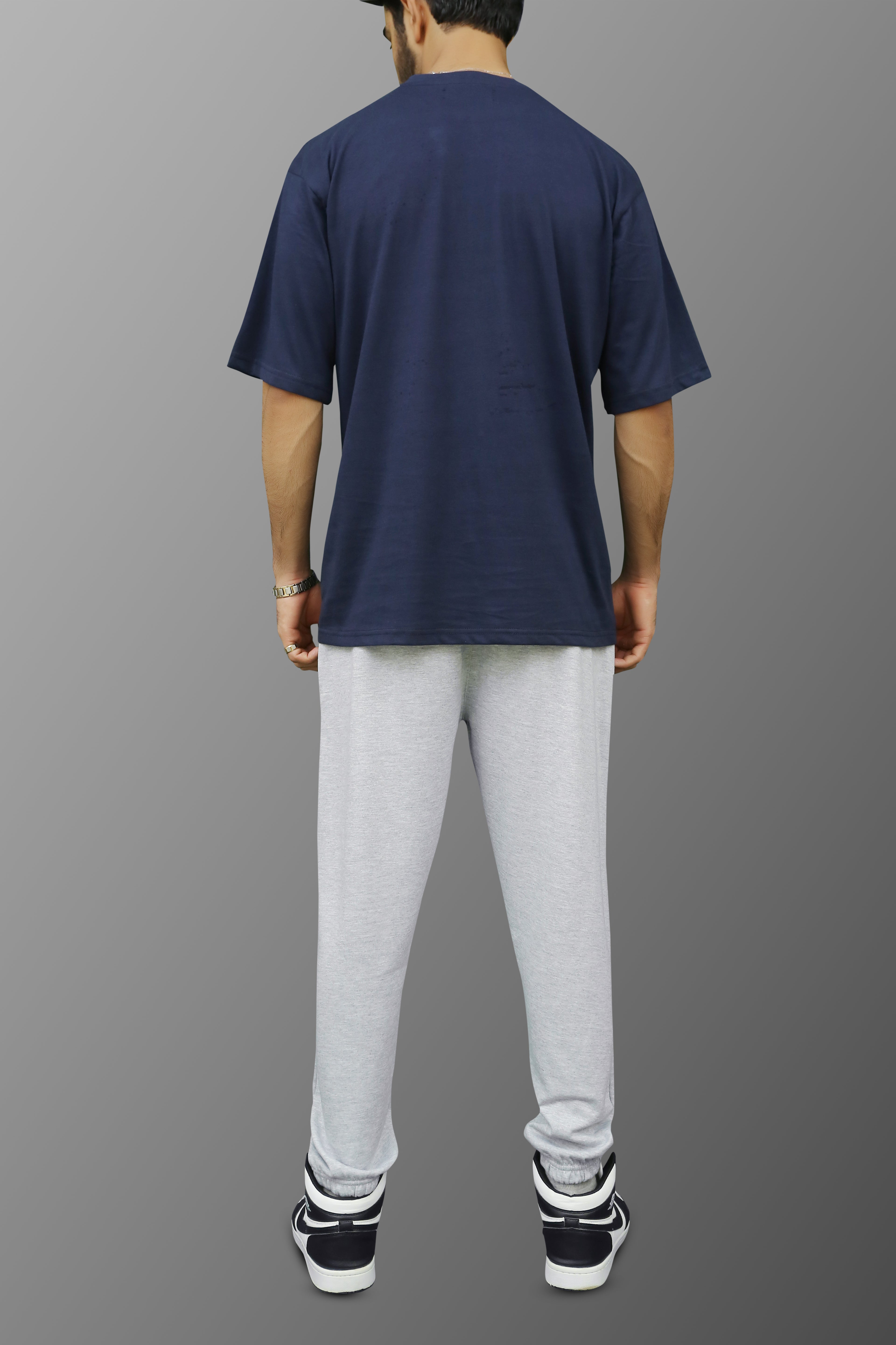 Oversized T-Shirt in Navy - ZAZAAR