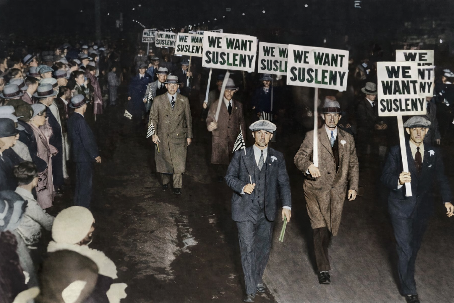 Quarter-Zip Sweatshirt in Scuba